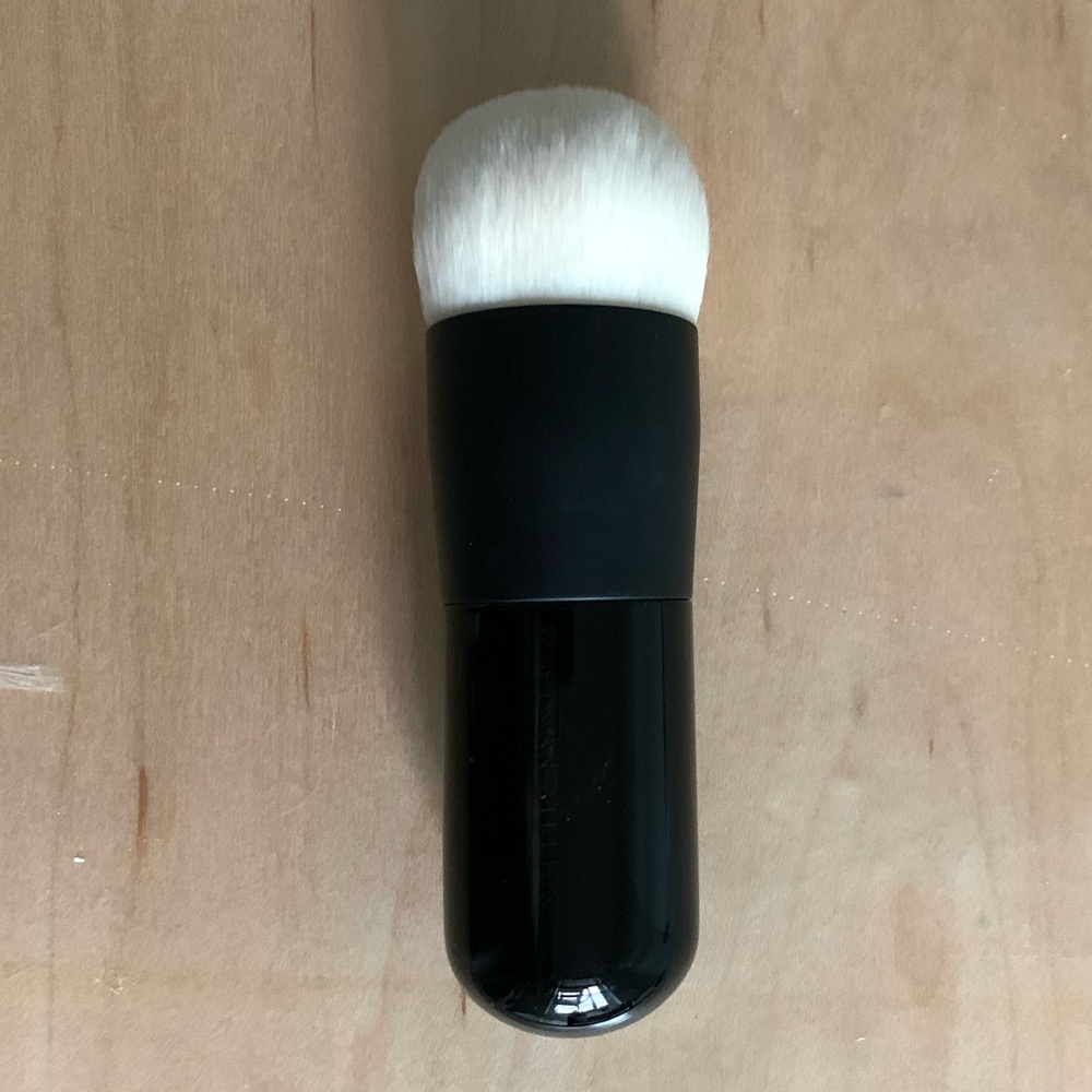 Westman Atelier Liquid Blender Brush